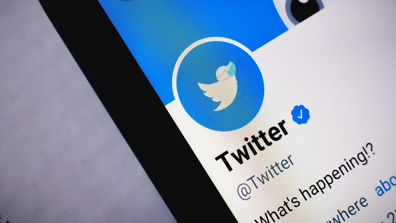 Twitter's New 'Status Feature Accompanies Every Individual Tweet