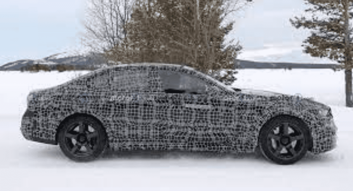 2025 BMW M5 Spy Shots and Video: Hybrid Powertrain